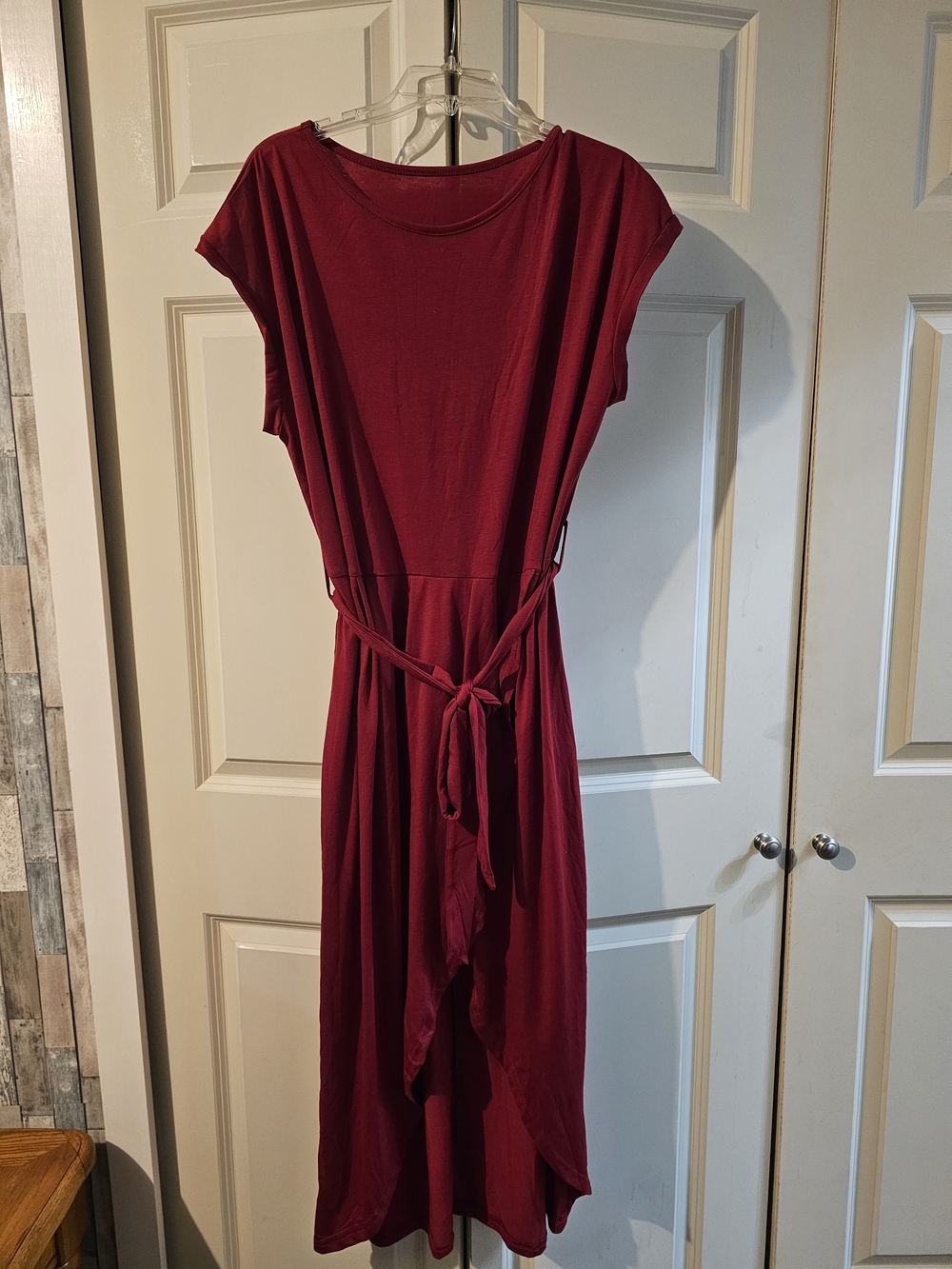 Burgundy Tie-Waist Midi Dress High Low Hem. XXL